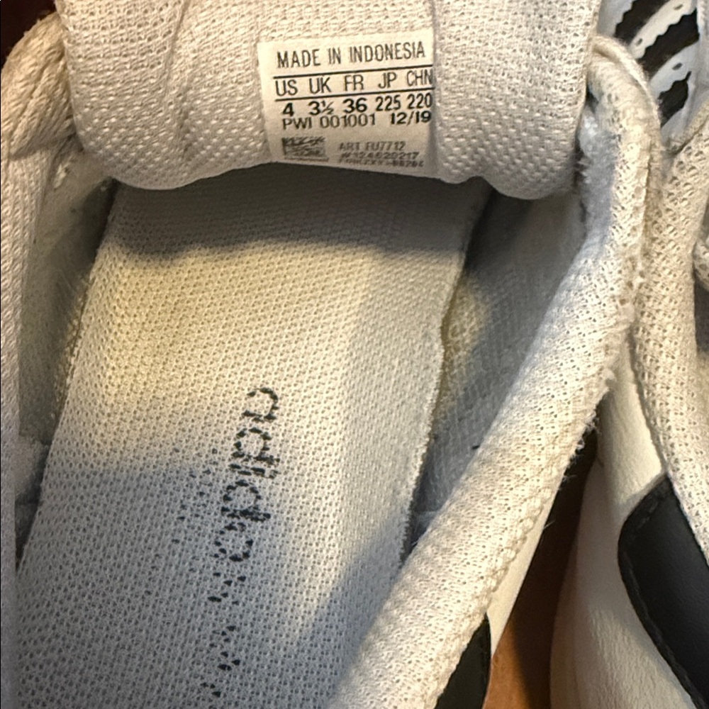 Adidas Superstar Shell Toe - Picture 8 of 13